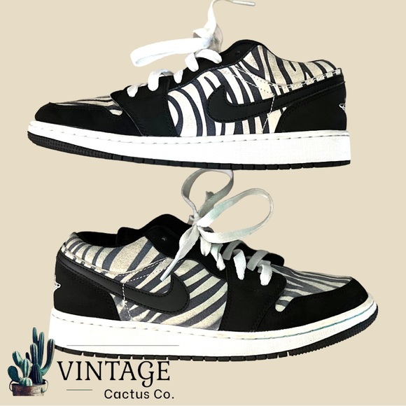 Jordan 1 Low - Zebra Print Sneakers - Great Condition - Picture 3 of 16